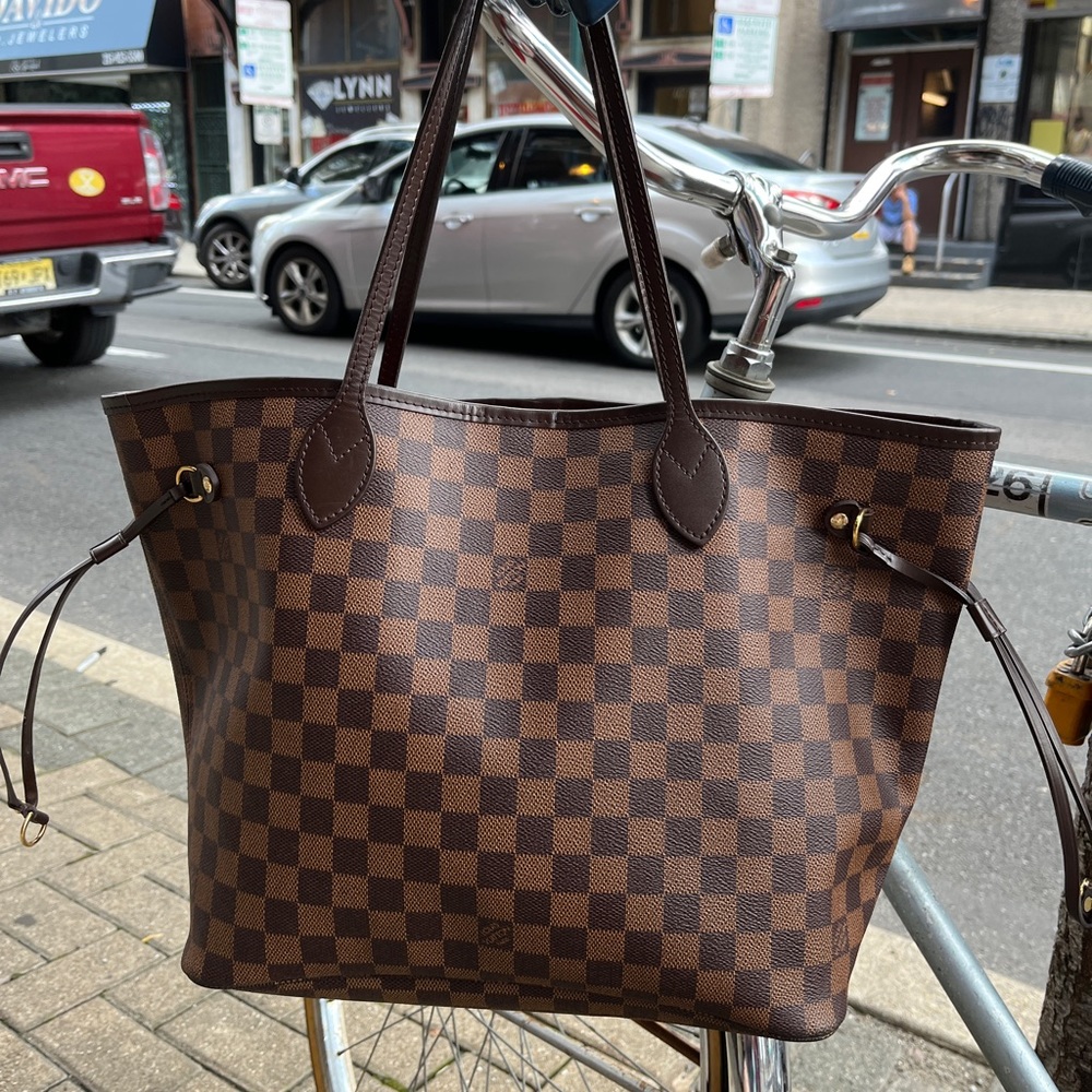 Louis Vuitton MM Ebene Neverfull